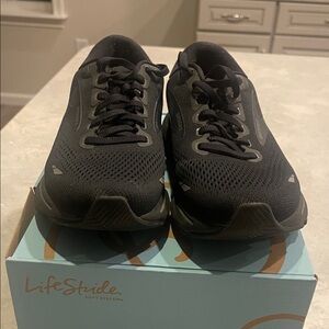 Brooks Black Women's Sneakers